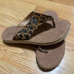 Charlie Paige Women's Leopard Print Sandals size 8
